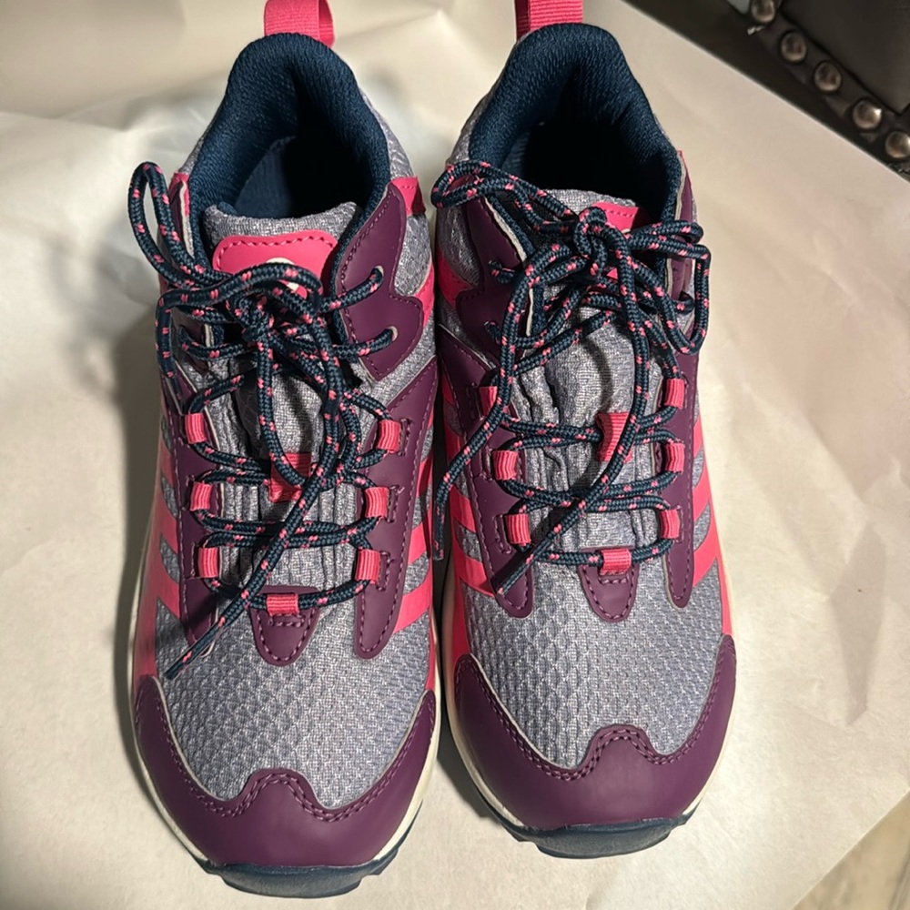 Merrel girls shoes
